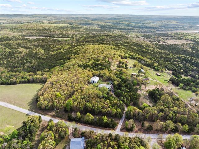 1862 Marion County 2027, Yellville, AR 72687