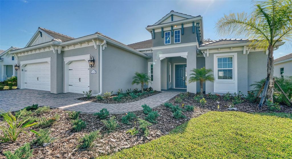 Image 1 of property listing at 21297 HOLMES CIRCLE, Venice, FL 34293