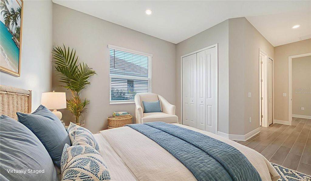 Image 6 of property listing at 21297 HOLMES CIRCLE, Venice, FL 34293