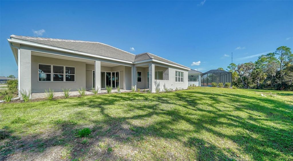 Image 7 of property listing at 21297 HOLMES CIRCLE, Venice, FL 34293