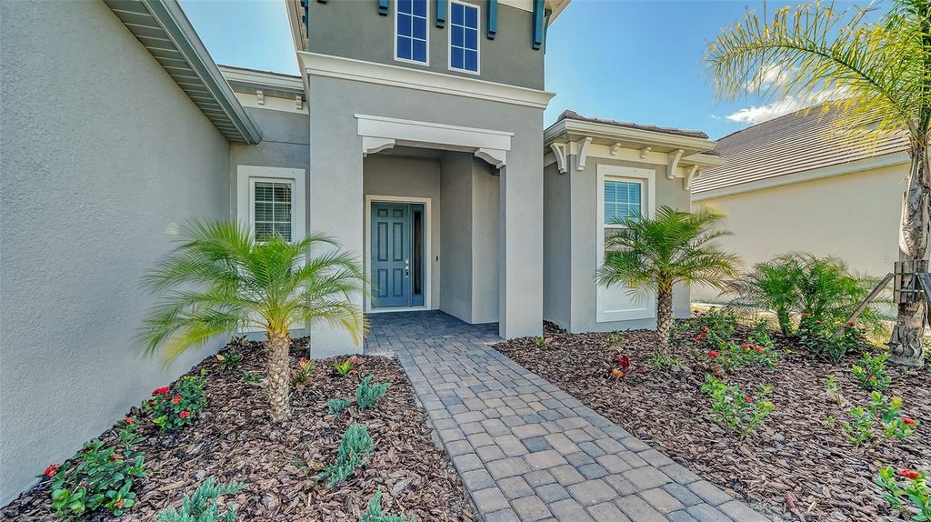 Image 8 of property listing at 21297 HOLMES CIRCLE, Venice, FL 34293