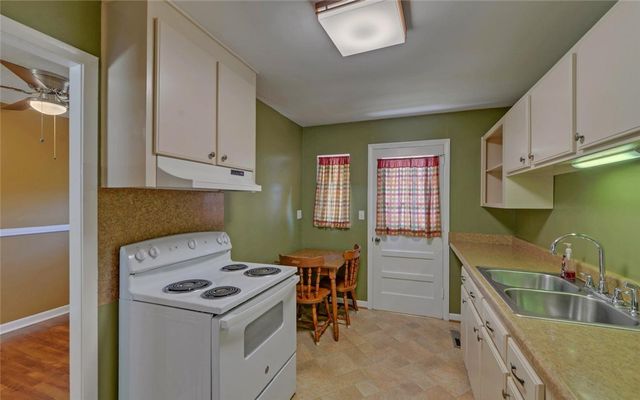 60 Kelsey Drive, Hartwell, GA 30643