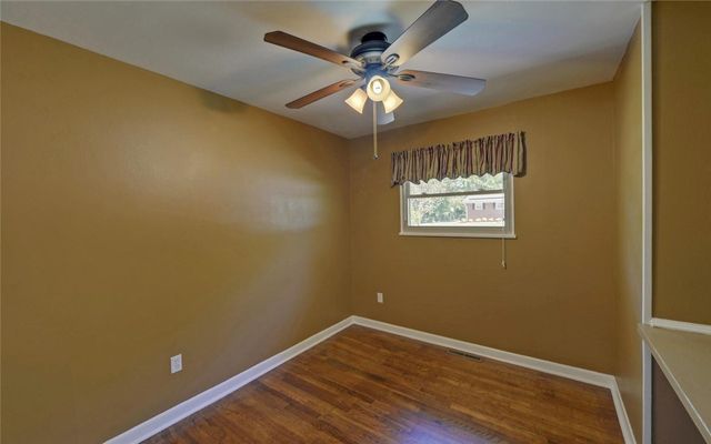 60 Kelsey Drive, Hartwell, GA 30643