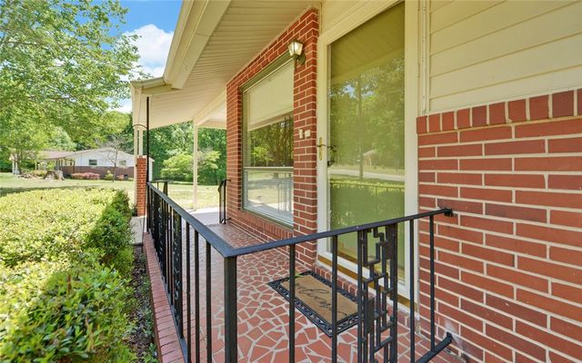 60 Kelsey Drive, Hartwell, GA 30643