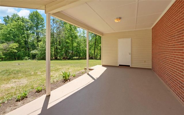 60 Kelsey Drive, Hartwell, GA 30643