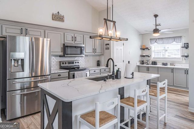 395 Flintlock Drive, Dacula, GA 30019