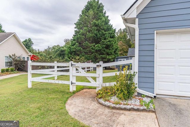 395 Flintlock Drive, Dacula, GA 30019