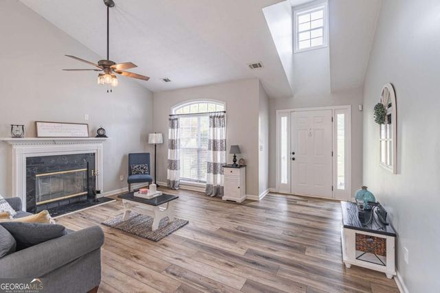 395 Flintlock Drive, Dacula, GA 30019
