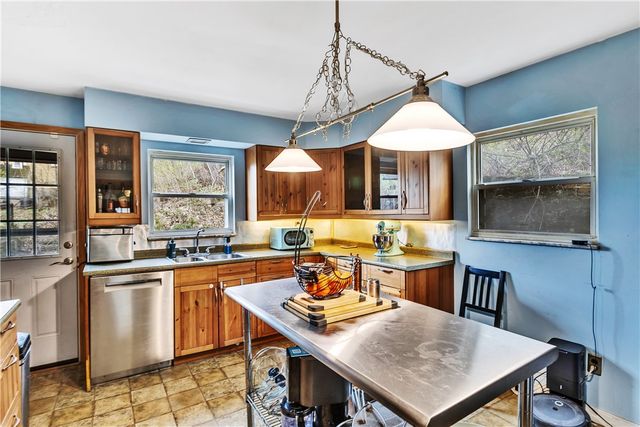 237 Clifton Ave, Sharpsburg, PA 15215