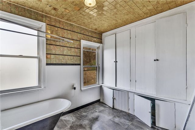 237 Clifton Ave, Sharpsburg, PA 15215