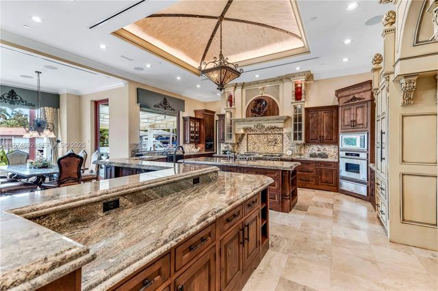 700 Osprey Point Circle, Boca Raton, FL 33431