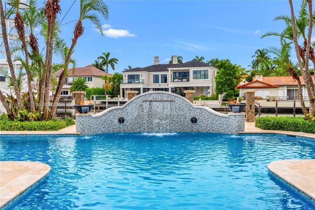 700 Osprey Point Circle, Boca Raton, FL 33431