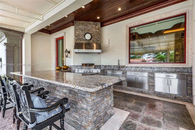 700 Osprey Point Circle, Boca Raton, FL 33431