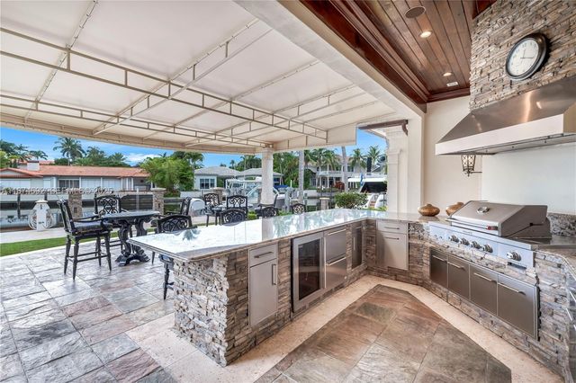 700 Osprey Point Circle, Boca Raton, FL 33431