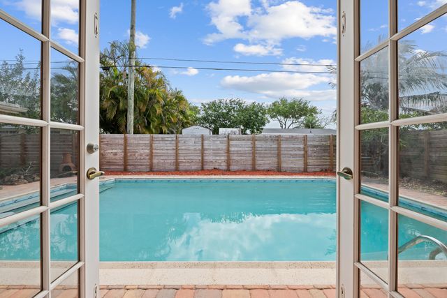 5018 SW 91st Terrace, Cooper City, FL 33328