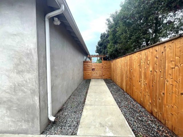 804 Clark Ave, Encinitas, CA 92024