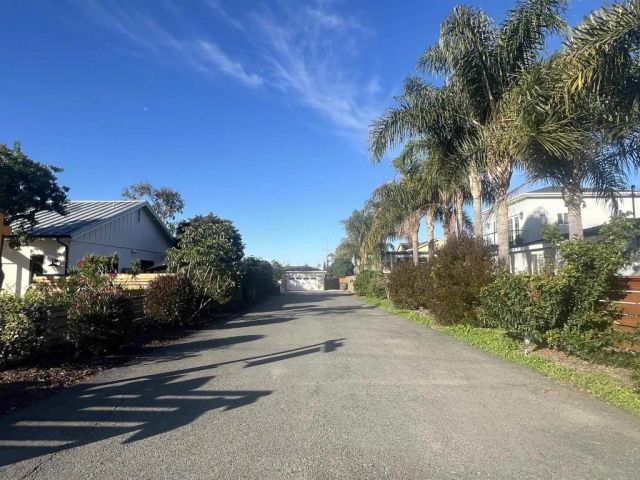 804 Clark Ave, Encinitas, CA 92024