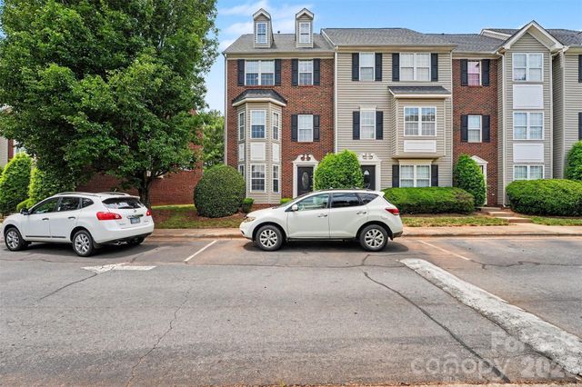 9866 Treeside Lane, Matthews, NC 28105