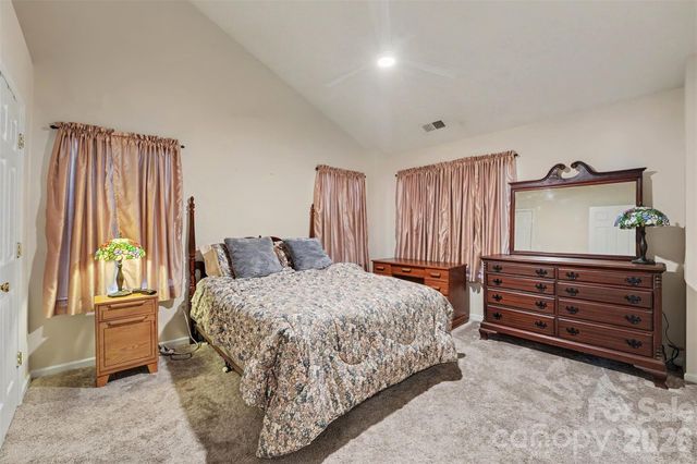 9866 Treeside Lane, Matthews, NC 28105