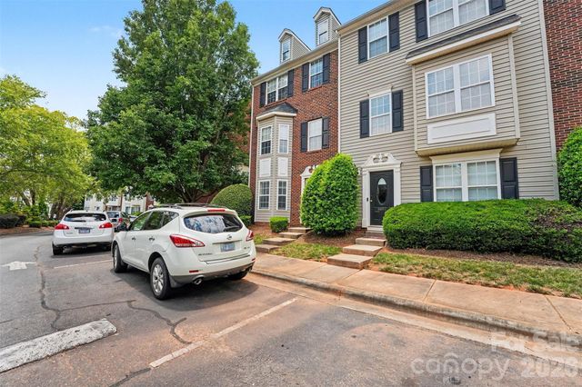 9866 Treeside Lane, Matthews, NC 28105