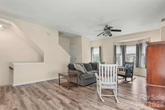9866 Treeside Lane, Matthews, NC 28105