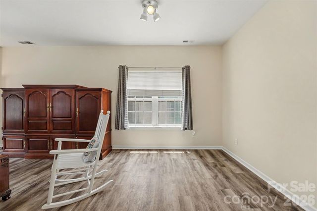 9866 Treeside Lane, Matthews, NC 28105