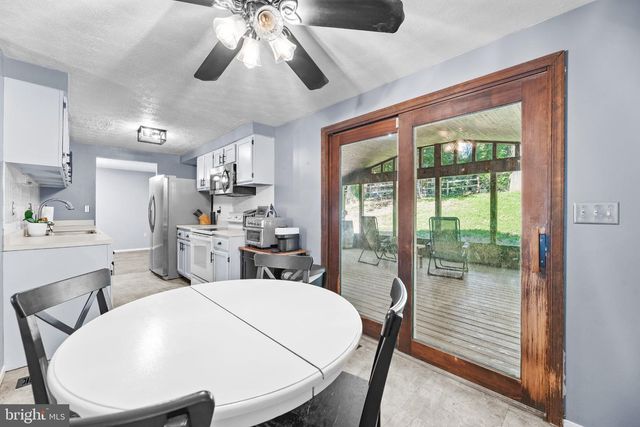 4314 FLORA AVE, Prince Frederick, MD 20678