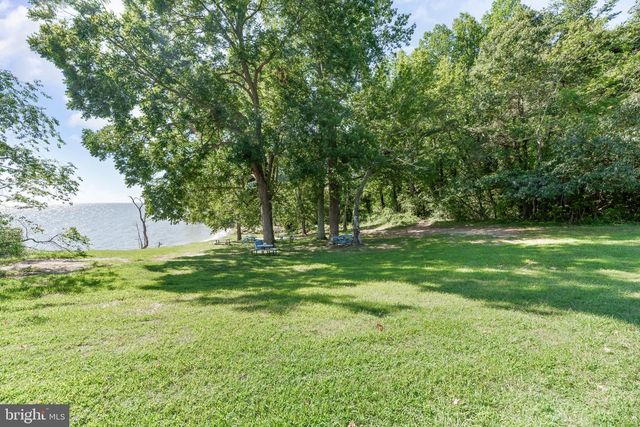 4314 FLORA AVE, Prince Frederick, MD 20678
