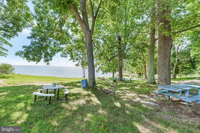 4314 FLORA AVE, Prince Frederick, MD 20678