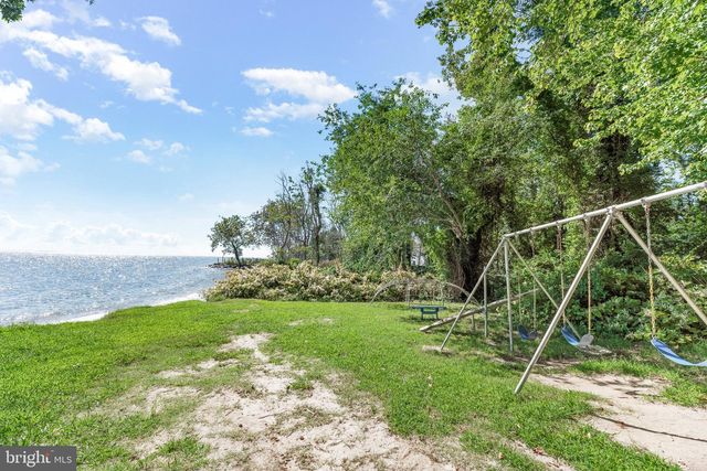 4314 FLORA AVE, Prince Frederick, MD 20678