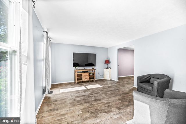 4314 FLORA AVE, Prince Frederick, MD 20678