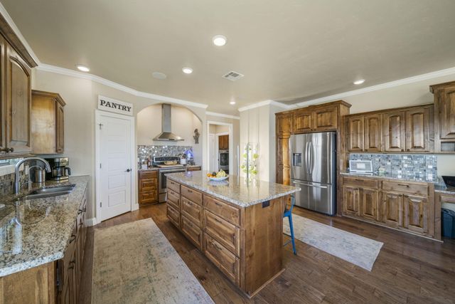 2711 Lookout Lane, Grove, OK 74344