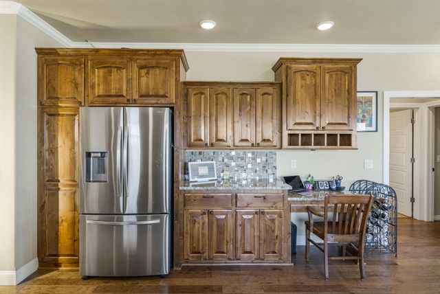 2711 Lookout Lane, Grove, OK 74344