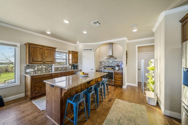 2711 Lookout Lane, Grove, OK 74344