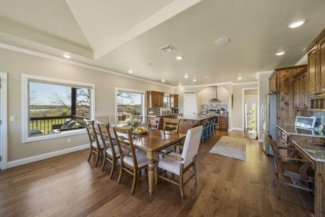 2711 Lookout Lane, Grove, OK 74344