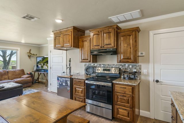 2711 Lookout Lane, Grove, OK 74344