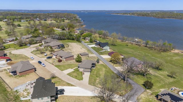 2711 Lookout Lane, Grove, OK 74344