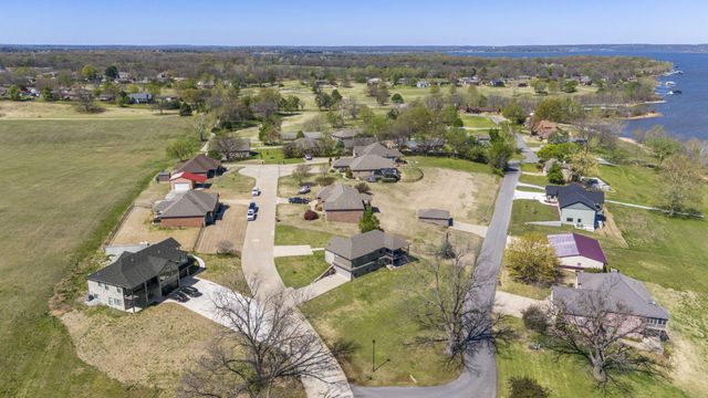 2711 Lookout Lane, Grove, OK 74344