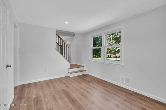17 Harrison Road, Freehold, NJ 07728