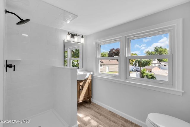 17 Harrison Road, Freehold, NJ 07728