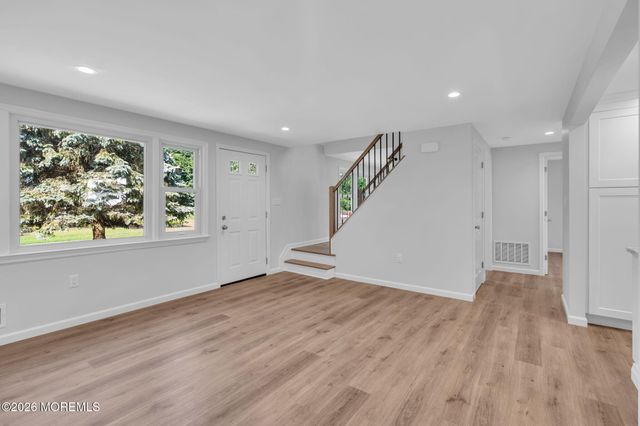 17 Harrison Road, Freehold, NJ 07728