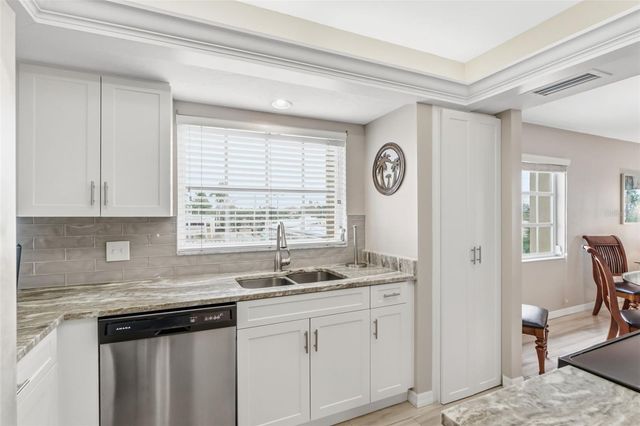 5970 MIDNIGHT PASS ROAD 179, Sarasota, FL 34242