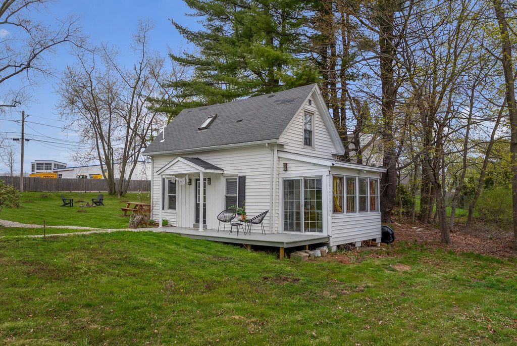 40 Webb Street, Portland, ME 04102 — exterior