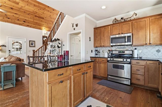 106 Strawberry Way, Big Canoe, GA 30143