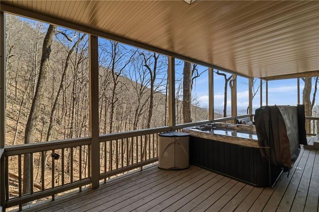 106 Strawberry Way, Big Canoe, GA 30143