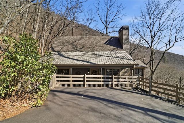 106 Strawberry Way, Big Canoe, GA 30143