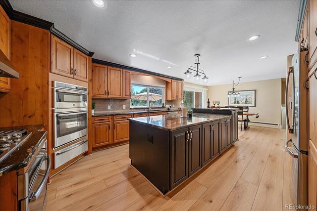 930 Reed Court, Lakewood, CO 80214