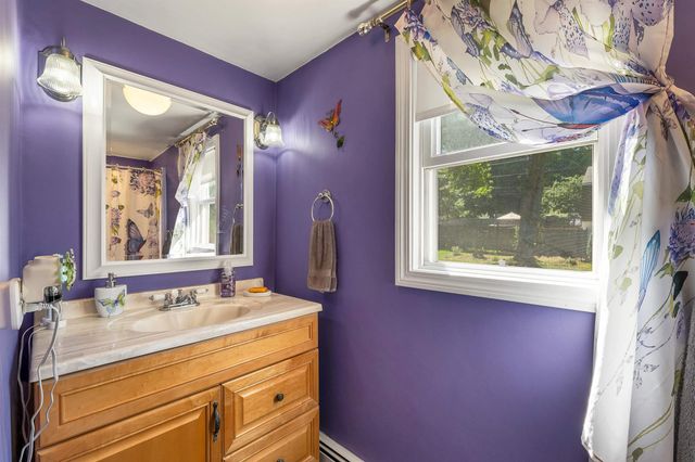 4 Wells Road, Salem, NH 03079