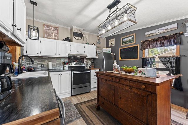 1376 Fern Lane, Wisconsin Dells, WI 53965