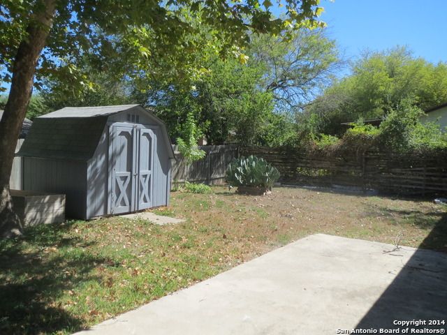 5910 Patrick Henry, San Antonio, TX 78233